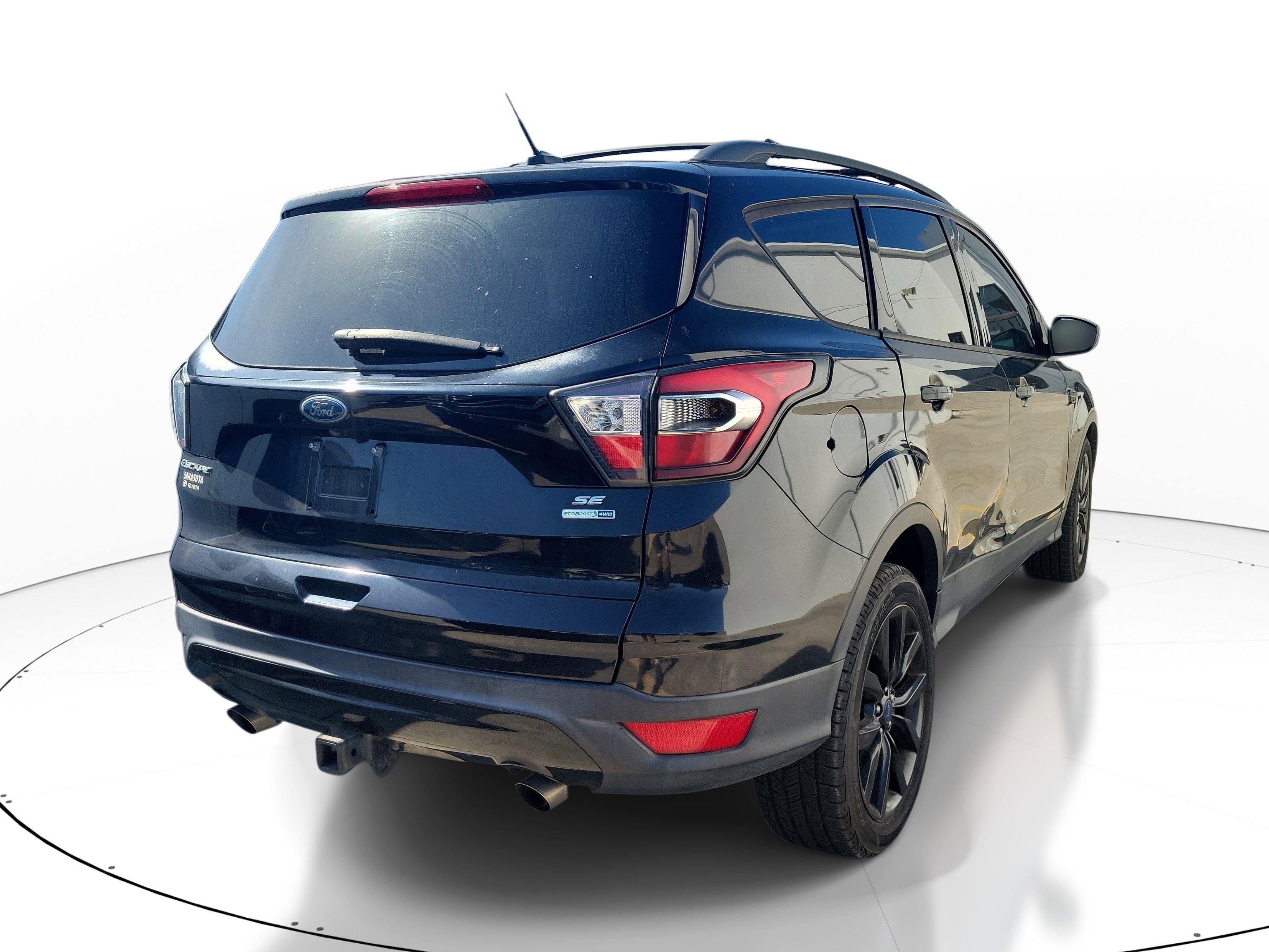 Used 2017 Ford Escape SE w/ SE Sport Appearance Package AWD/4WD image 6