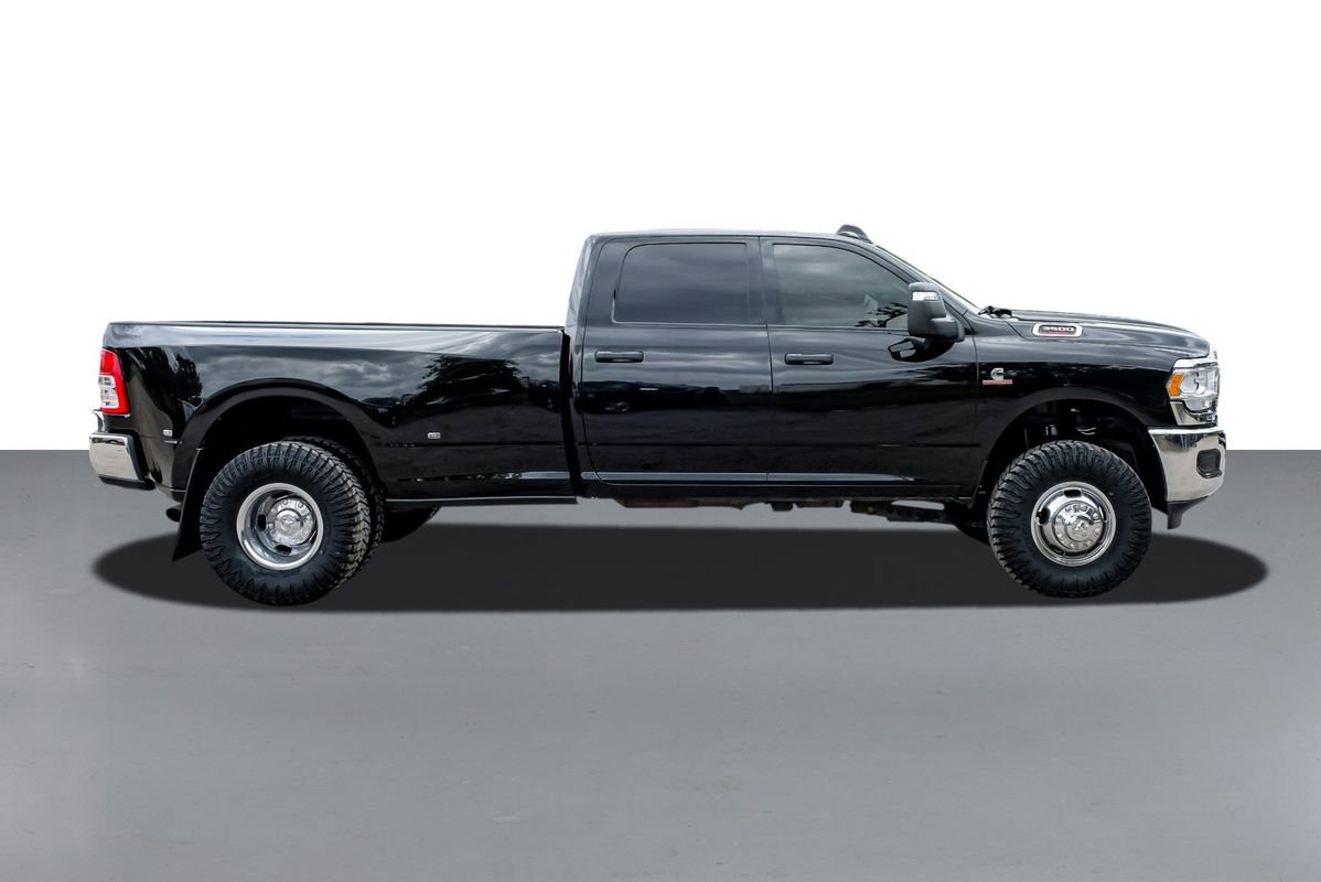 Used 2023 RAM 3500 Tradesman image 5