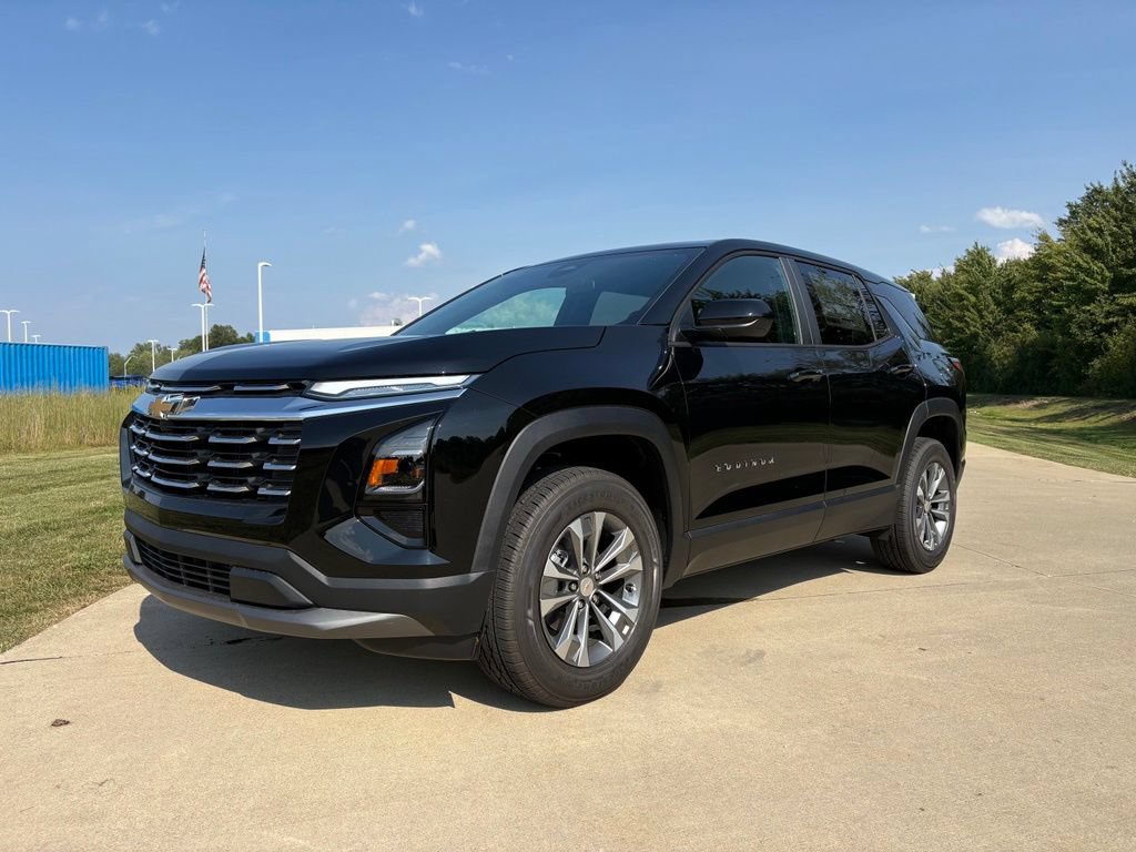 New 2027 Chevrolet Equinox LT w/ Convenience Package II FWD image 1