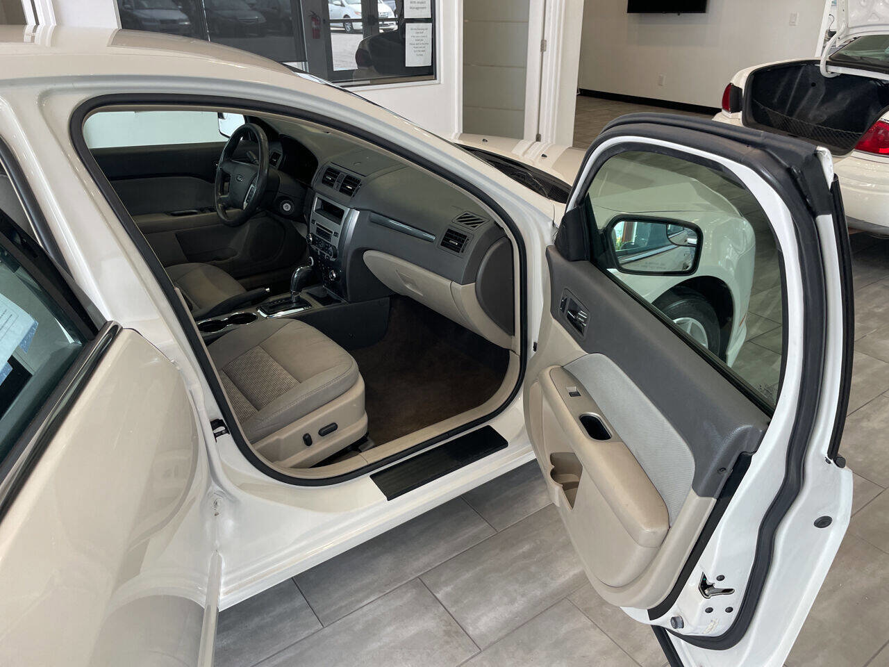 Used 2012 Ford Fusion SEL image 14