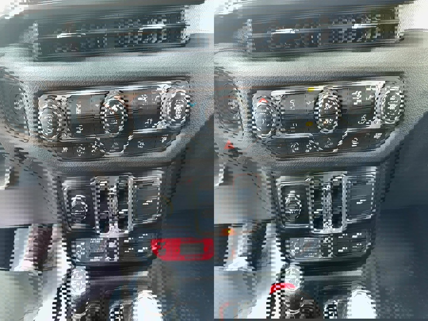 Certified 2024 Jeep Wrangler Willys image 14