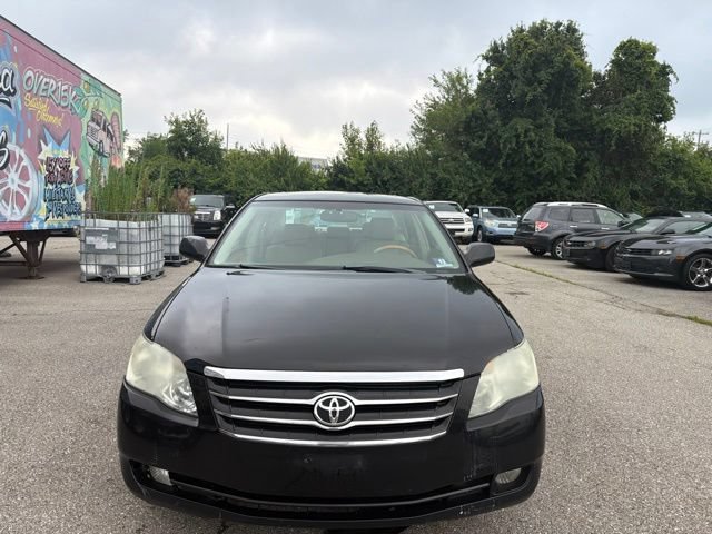Used 2006 Toyota Avalon Limited FWD image 2