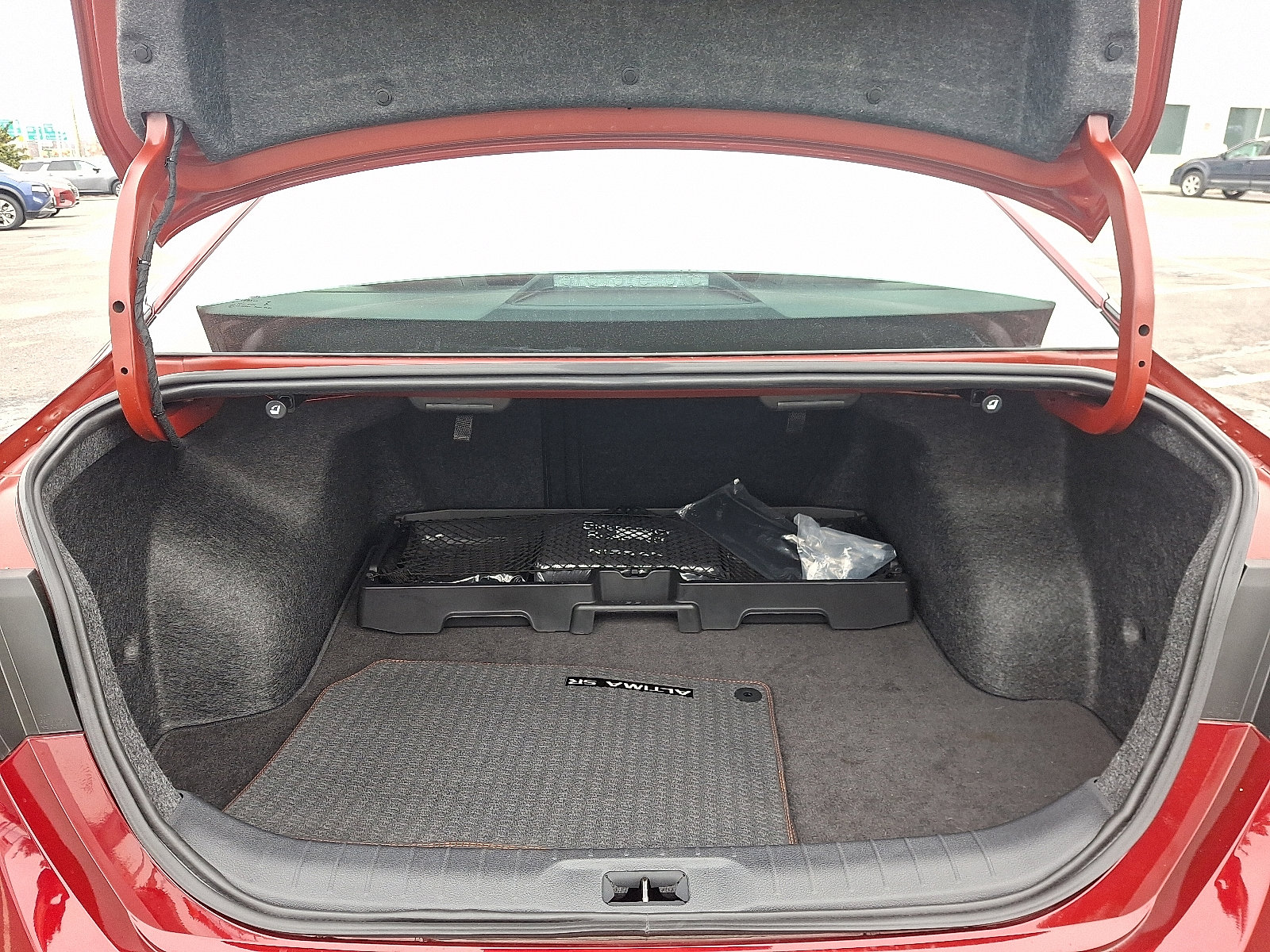 Certified 2025 Nissan Altima 2.5 SR image 28