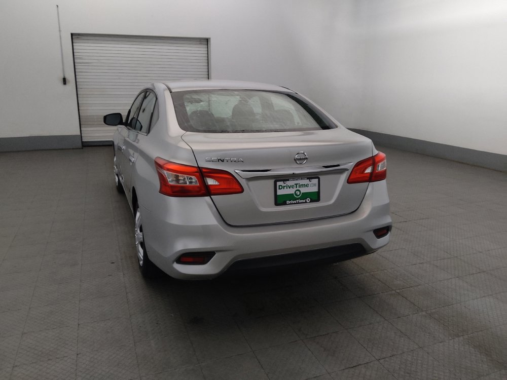 Used 2016 Nissan Sentra S FWD image 6