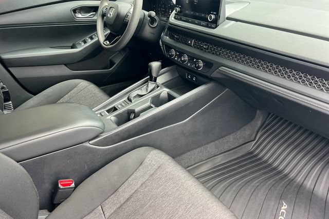 Used 2023 Honda Accord LX image 18