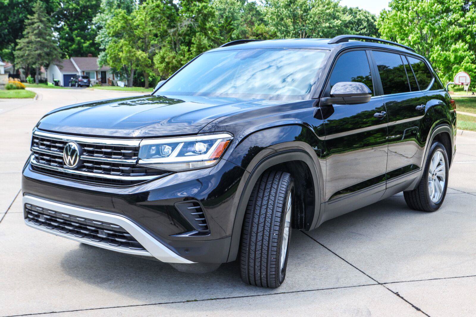 Used 2023 Volkswagen Atlas SE FWD image 3