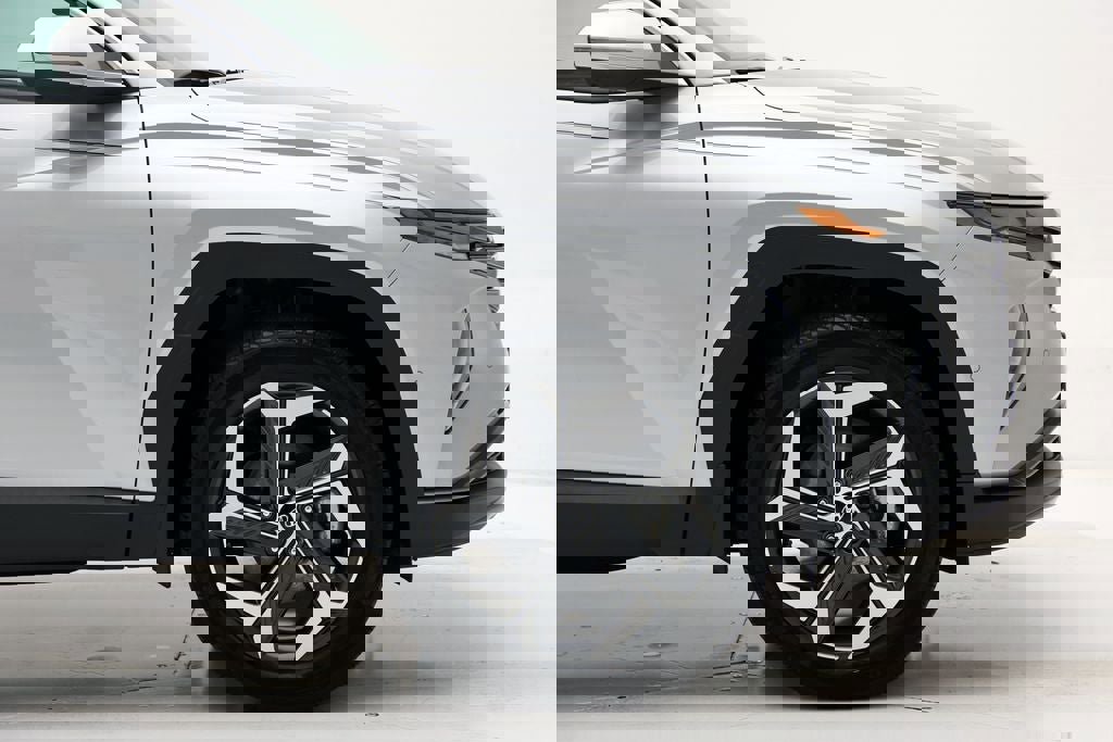 Used 2023 Hyundai Tucson Limited image 4