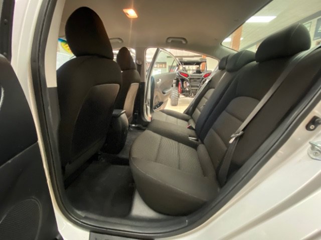 Used 2017 Kia Forte LX FWD image 15