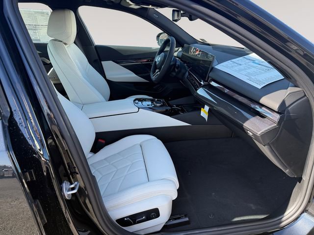 New 2026 BMW i5 eDrive40 w/ M Sport Package image 15