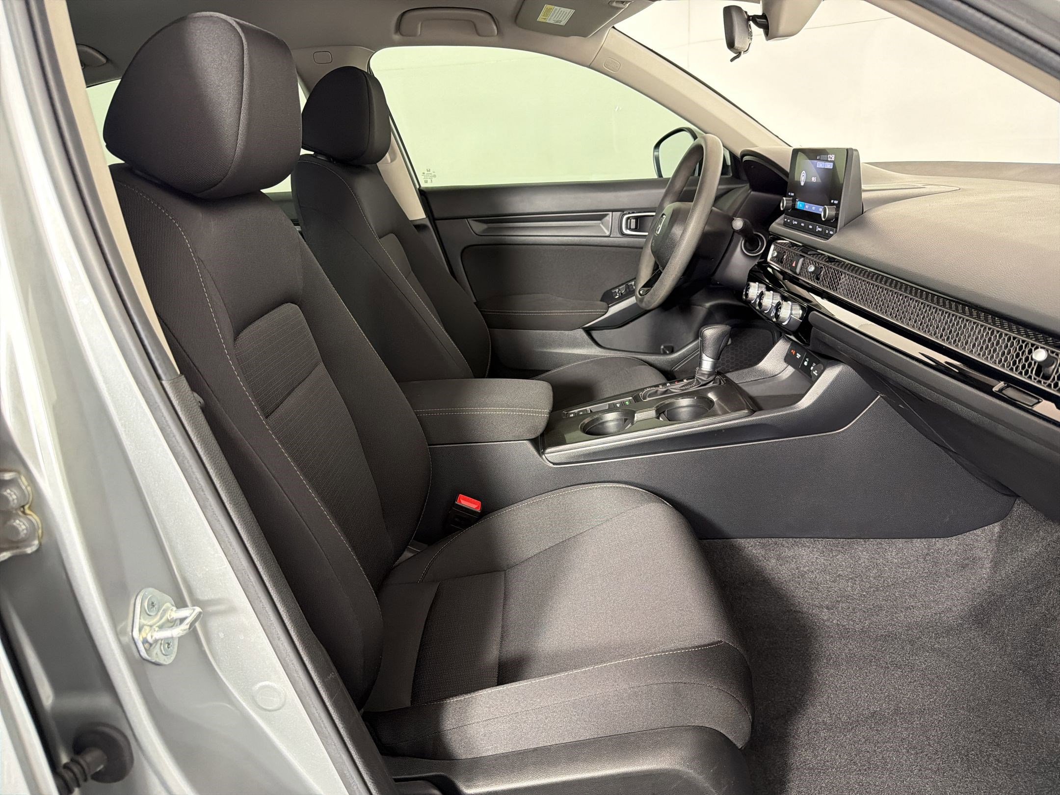 Certified 2025 Honda Civic LX image 29