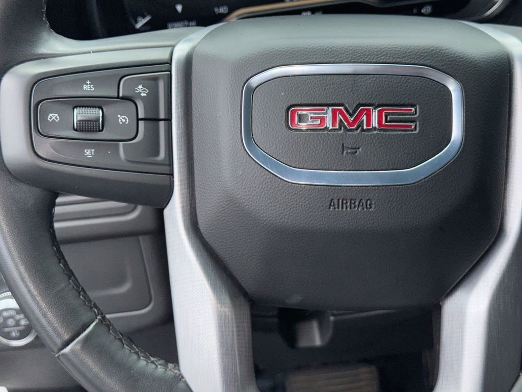 Used 2024 GMC Yukon XL SLE RWD image 17