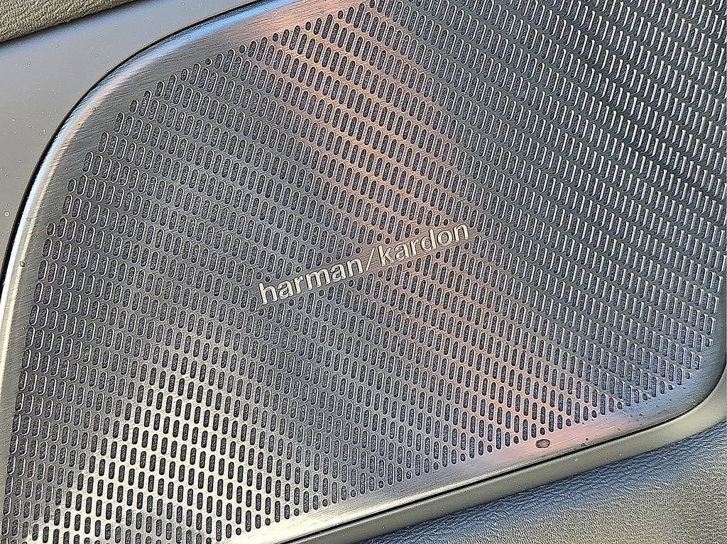 New 2026 Volvo V60 B5 Cross Country Plus w/ Protection Package Premier image 22