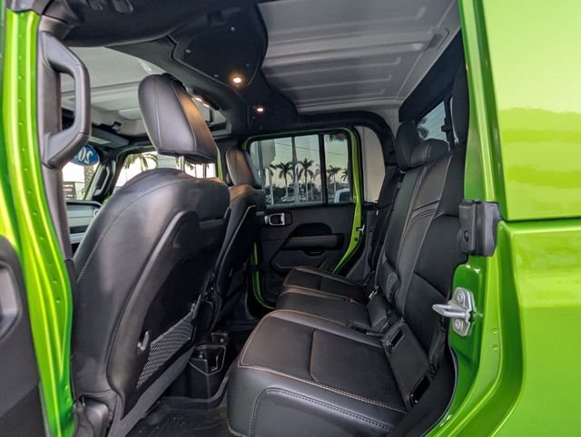 Used 2025 Jeep Gladiator Sport image 8