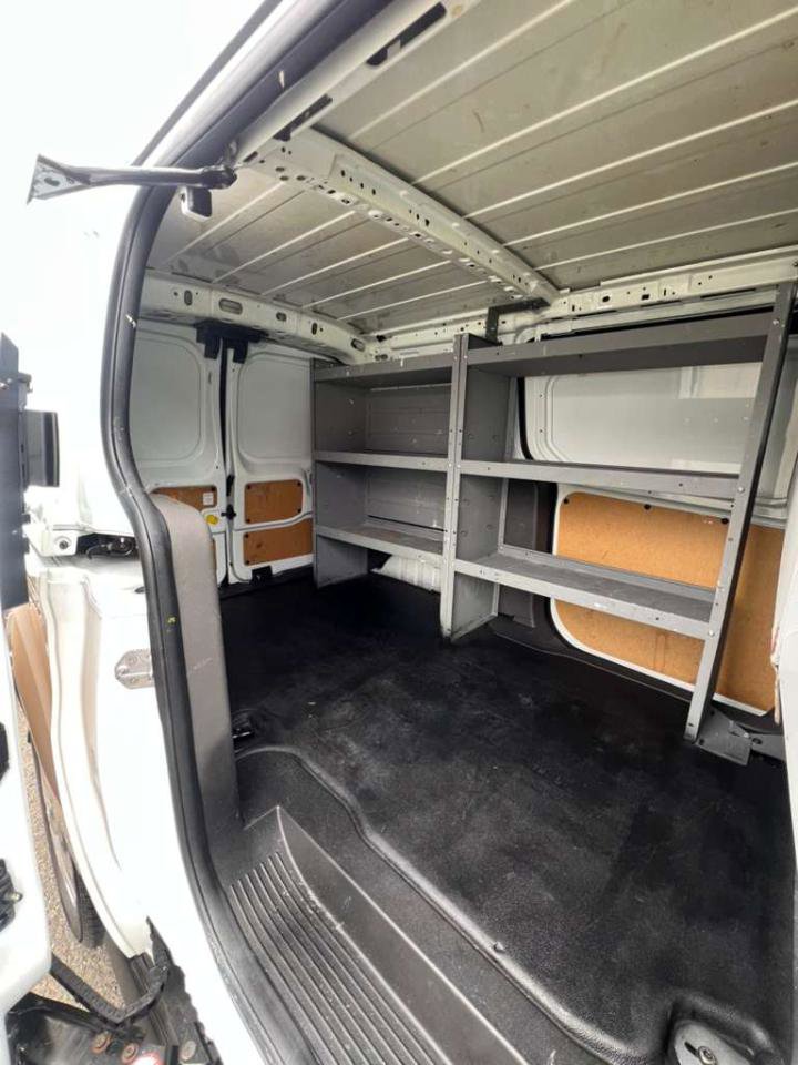 Used 2019 Ford Transit Connect XL image 16