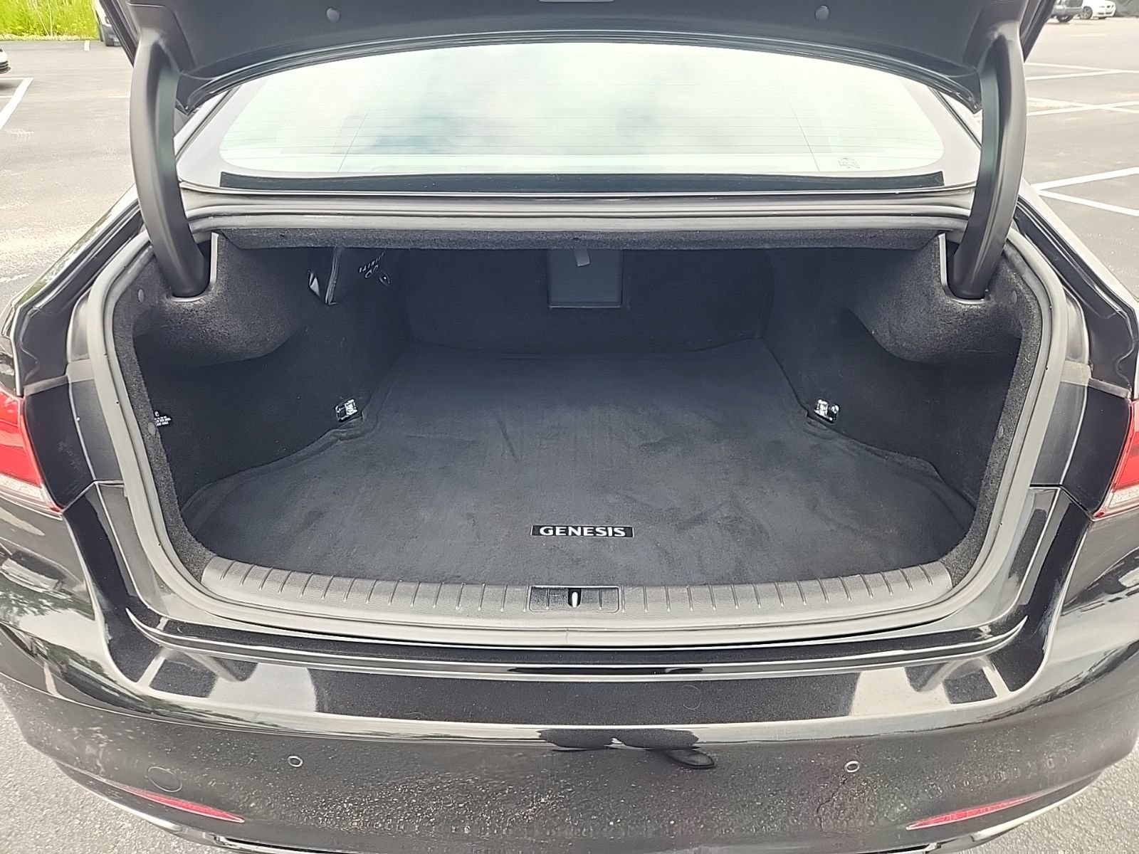 Used 2018 Genesis G80 3.8 w/ Option Group 03 AWD/4WD image 32