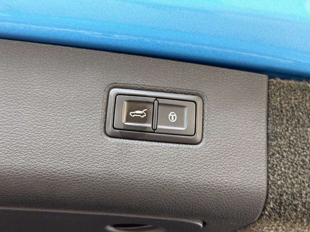 Used 2020 Bentley Bentayga Speed AWD/4WD image 16