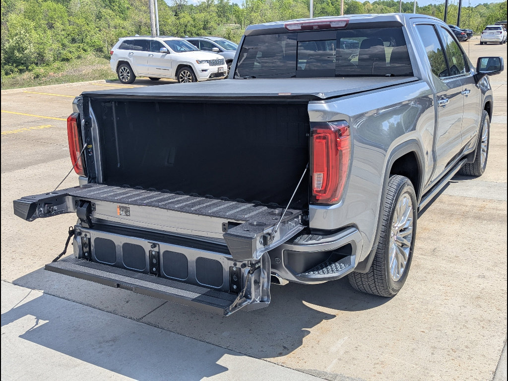 Used 2019 GMC Sierra 1500 Denali w/ Denali Ultimate Package AWD/4WD image 15