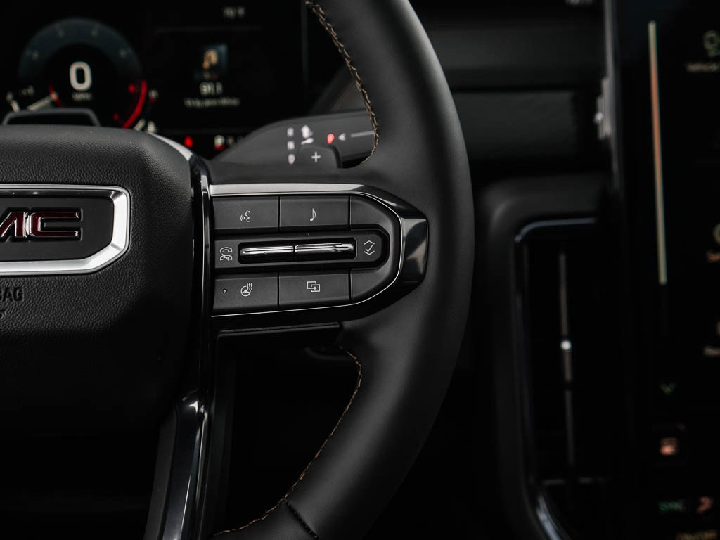 New 2026 GMC Yukon AT4 w/ AT4 Premium Plus Package AWD/4WD image 24