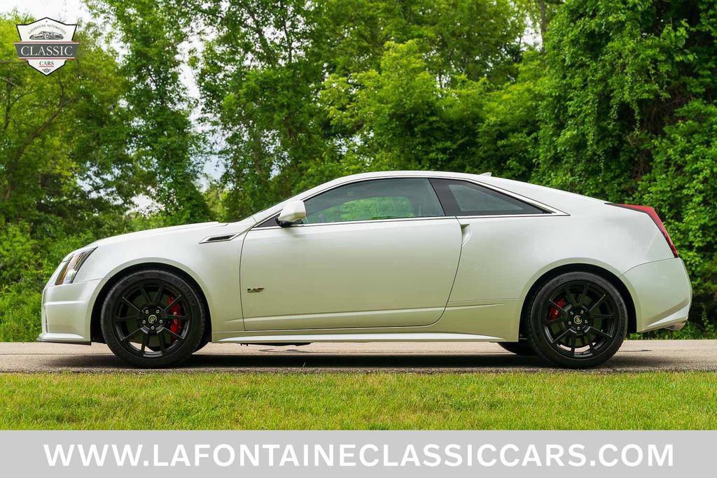 Used 2015 Cadillac CTS V RWD image 13