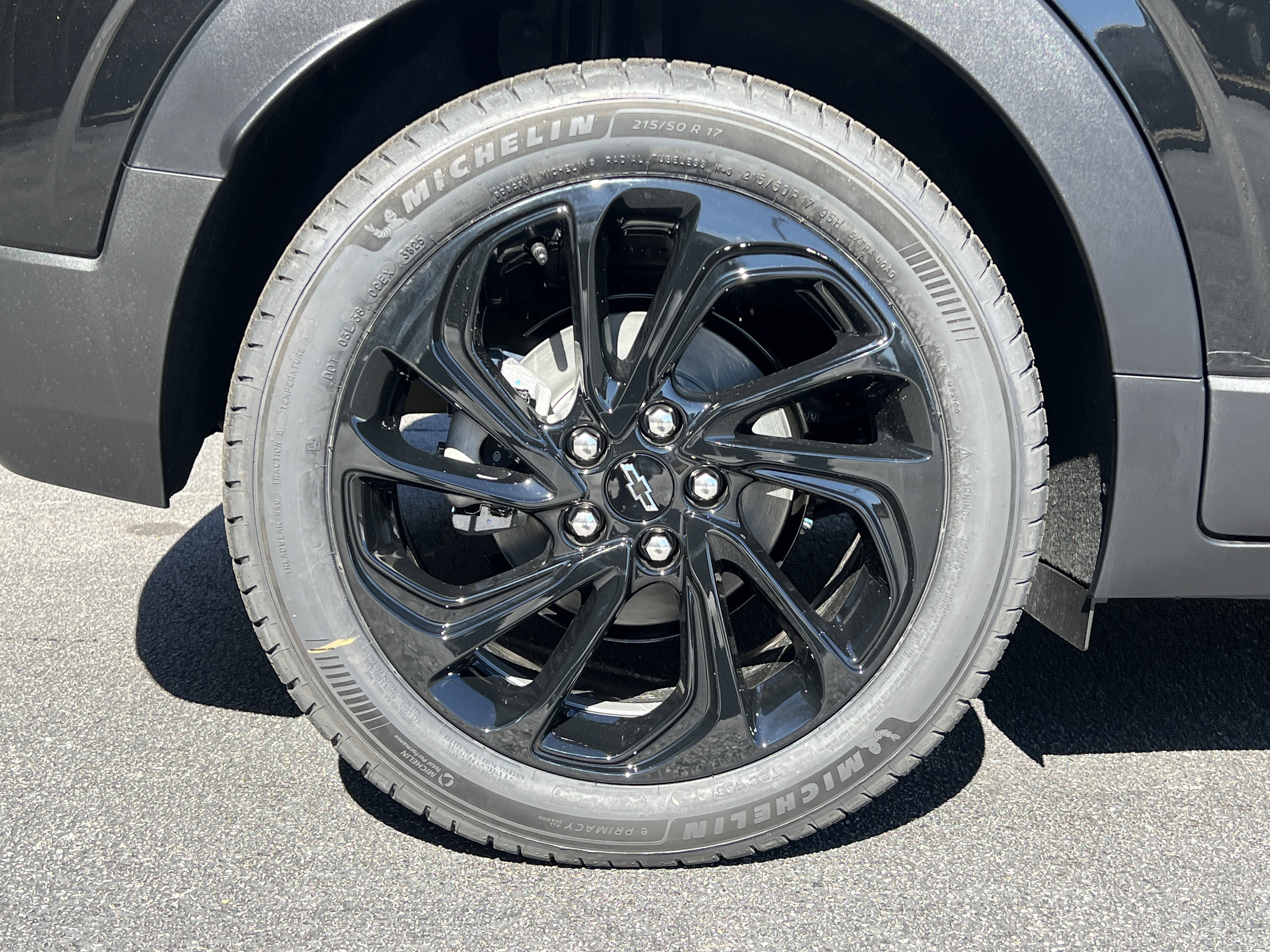 New 2027 Chevrolet Bolt RS w/ Technology Package image 38