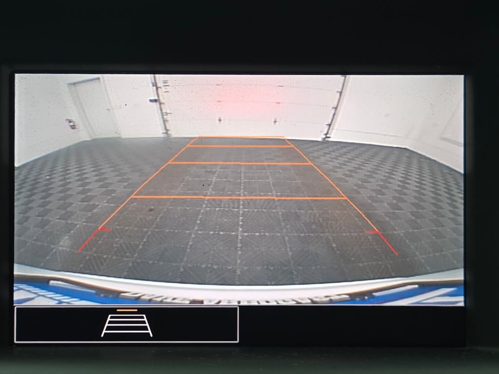 Used 2023 GMC Terrain SLE image 5