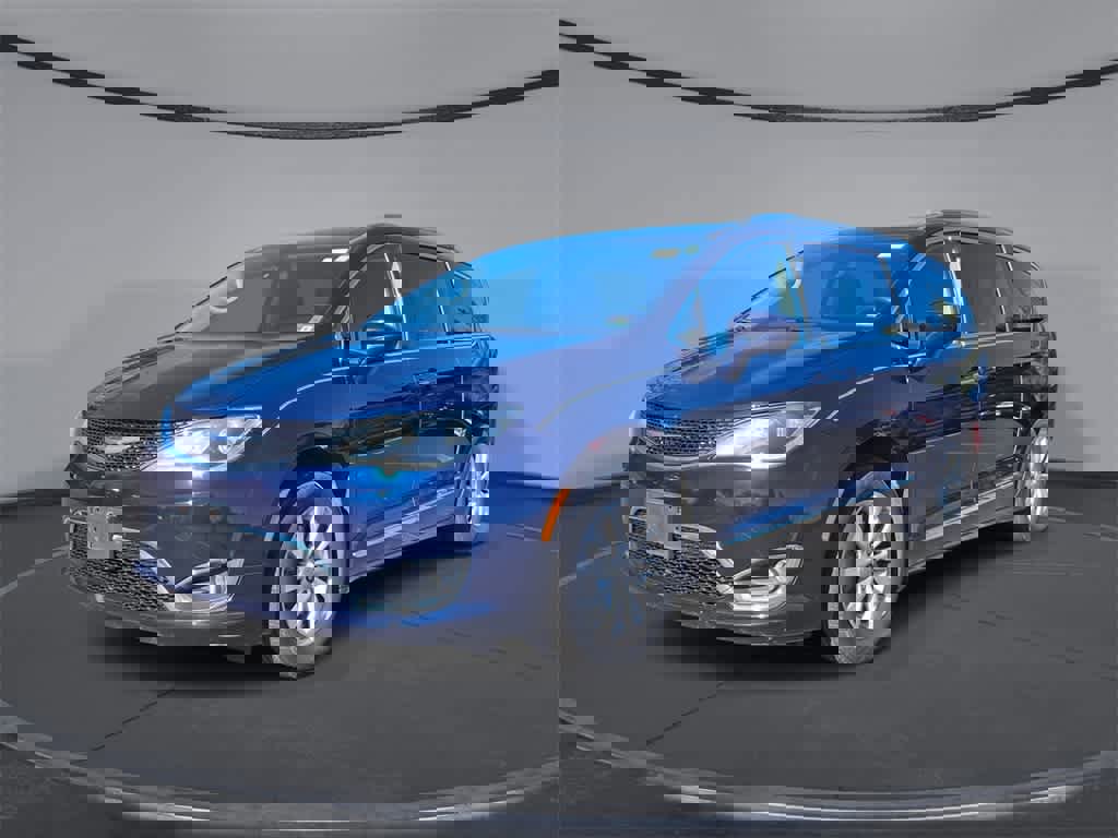 Used 2019 Chrysler Pacifica Touring-L