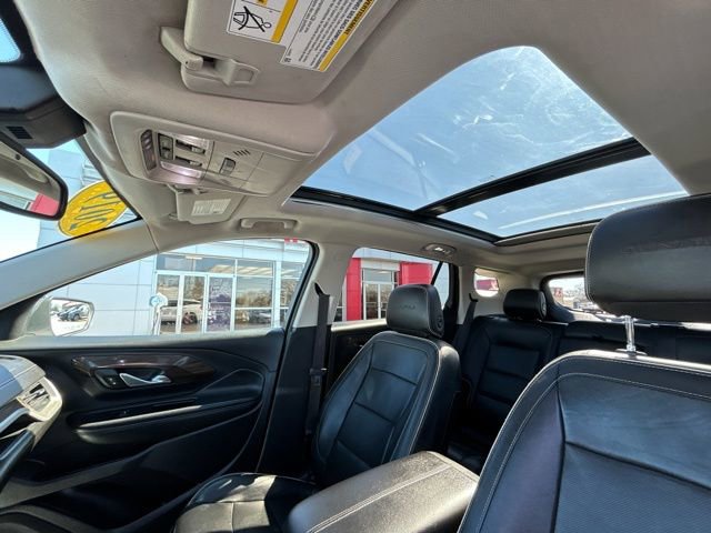 Used 2019 GMC Terrain Denali w/ Advanced Safety Package image 37