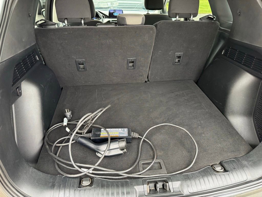 Certified 2021 Ford Escape SE w/ Cold Weather Package image 18