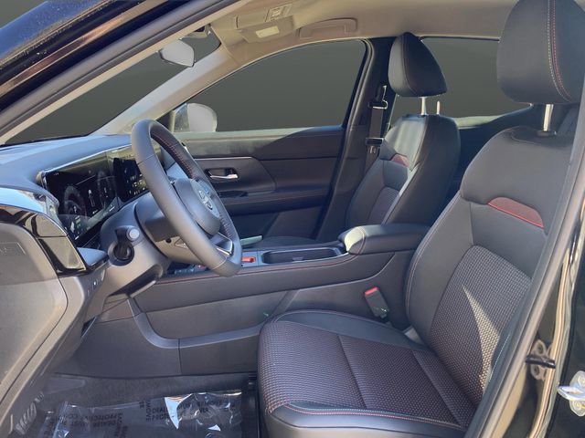 New 2026 Nissan Kicks SR w/ Cold Weather Package image 5