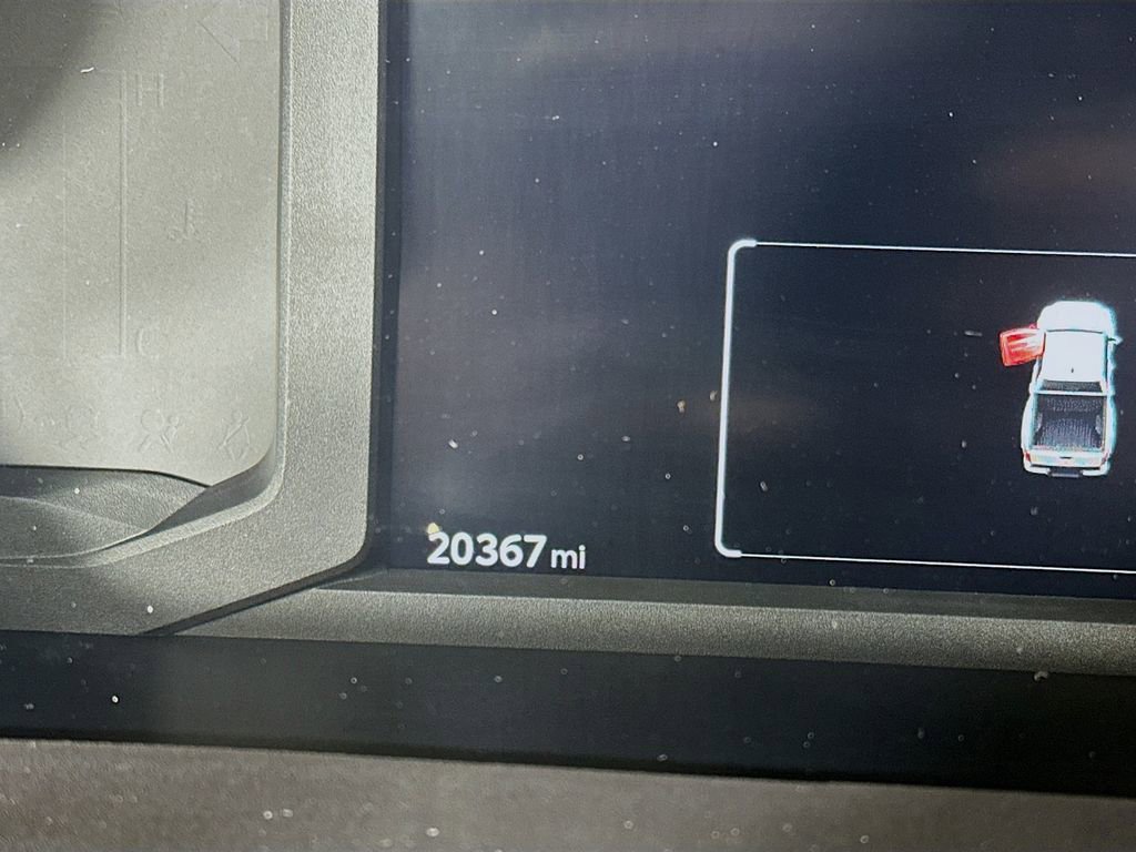 Used 2024 Toyota Tacoma SR5 image 17