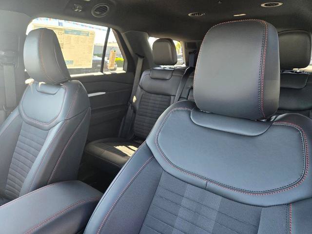 New 2026 Ford Explorer ST-Line w/ ST-Line Street Pack AWD/4WD image 36