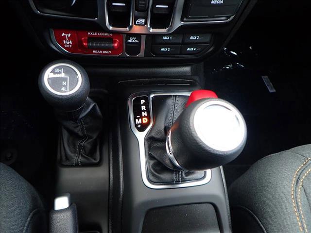 New 2025 Jeep Gladiator Willys AWD/4WD image 21