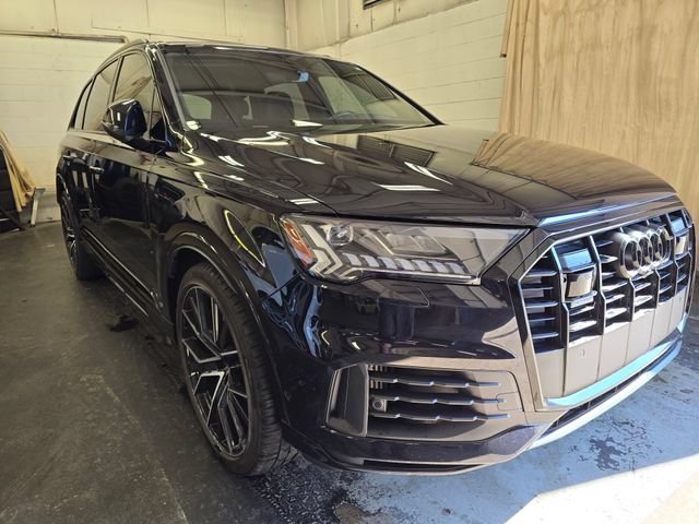 Used 2021 Audi Q7 3.0T Prestige w/ Prestige Package AWD/4WD image 4