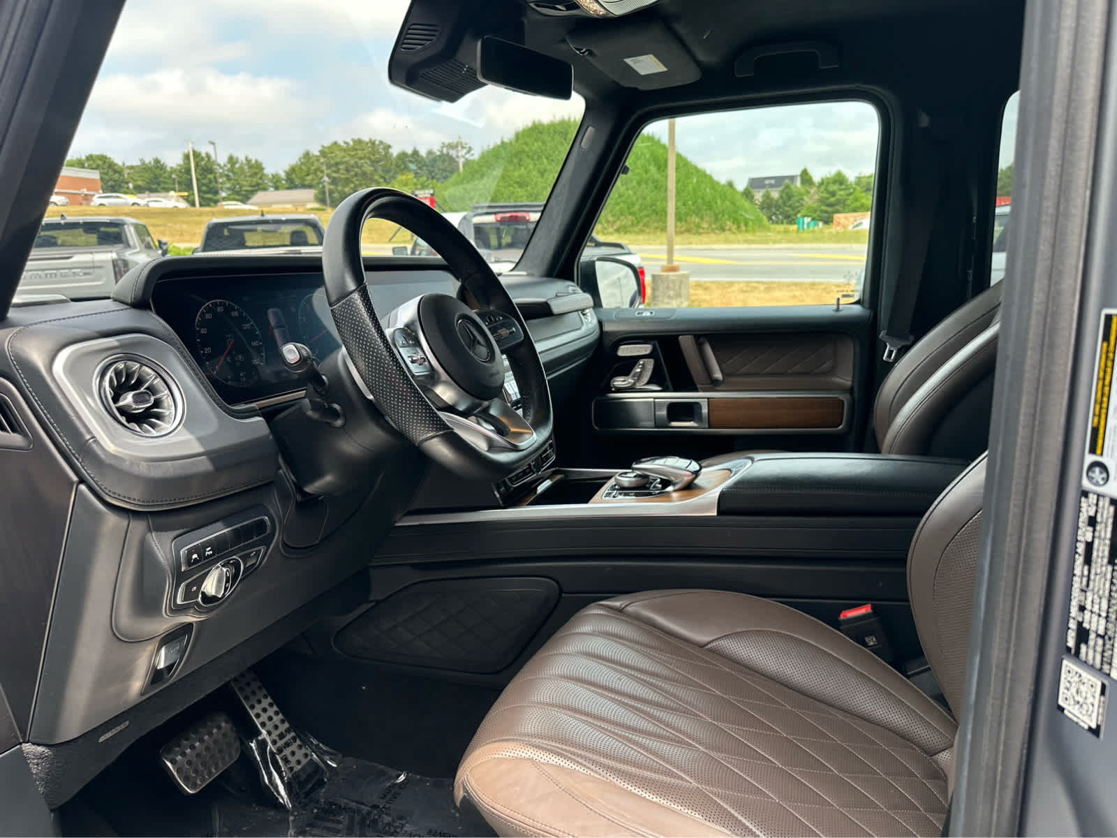 Used 2022 Mercedes-Benz G 550 image 9