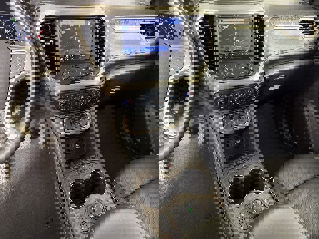 Certified 2022 GMC Acadia Denali w/ Denali Ultimate Package image 37