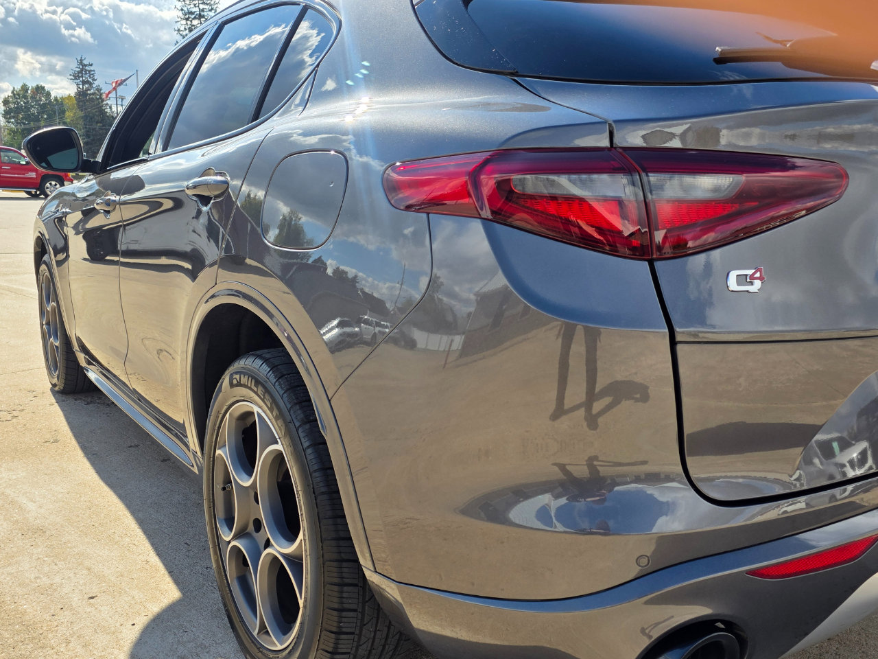 Used 2022 Alfa Romeo Stelvio Ti image 18