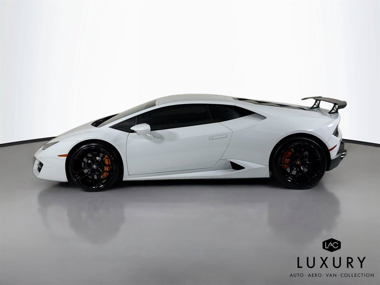 Used 2018 Lamborghini Huracan LP 580-2 RWD image 9