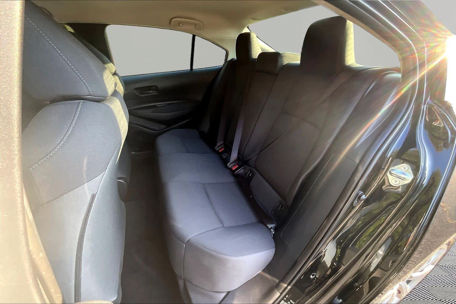 Certified 2022 Toyota Corolla LE FWD image 21
