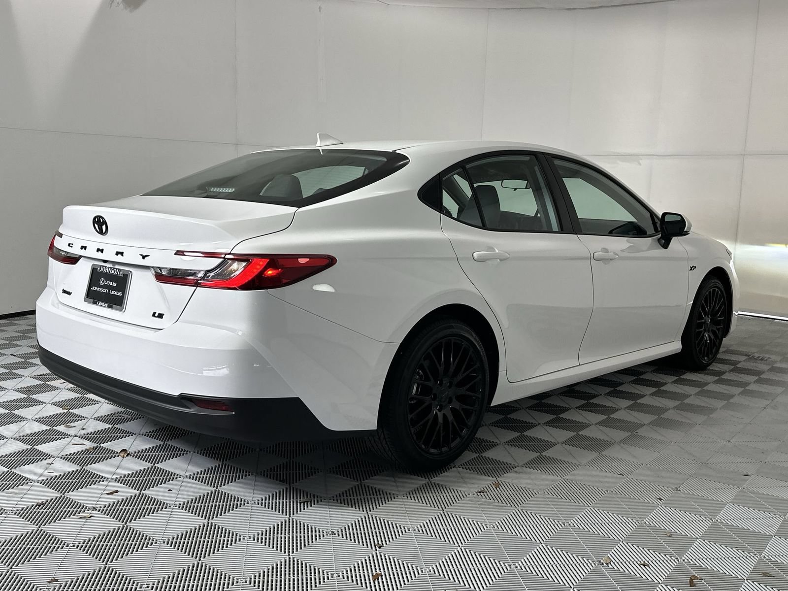 Used 2026 Toyota Camry LE FWD image 8