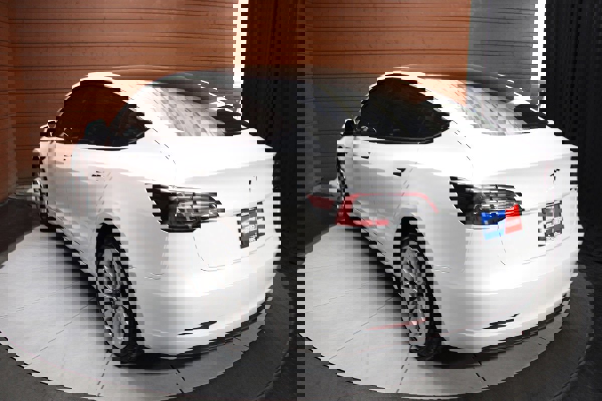 Used 2023 Tesla Model 3 Long Range image 19