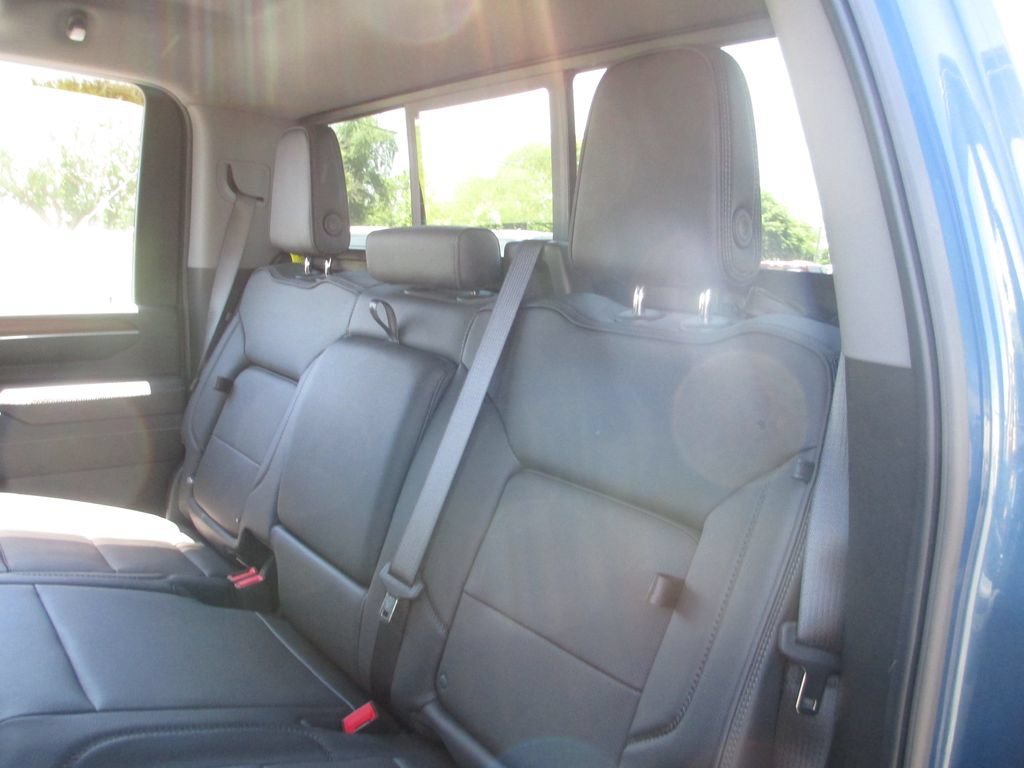 Certified 2025 GMC Sierra 3500 Denali w/ Denali Reserve Package AWD/4WD image 24