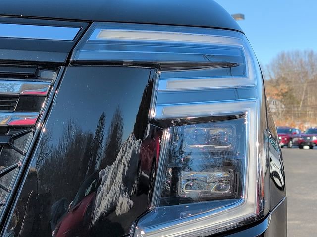 Used 2025 Nissan Armada Platinum Reserve image 9