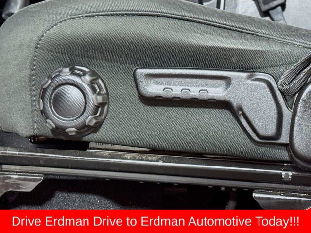 Used 2021 Jeep Wrangler Sport S image 10