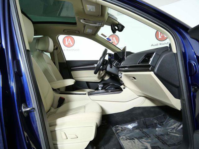Certified 2023 Audi Q5 2.0T Premium w/ Convenience Package AWD/4WD image 11