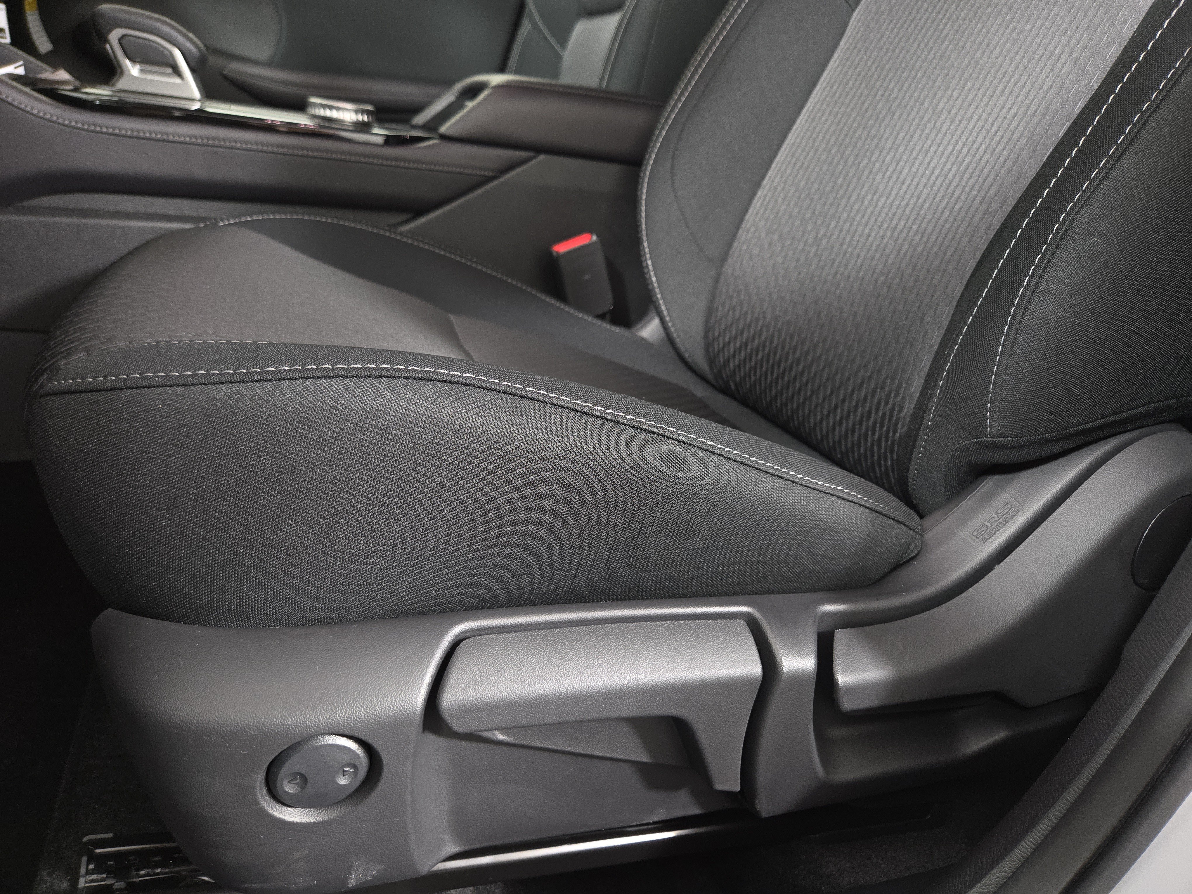 New 2026 Mitsubishi Outlander ES AWD/4WD image 30