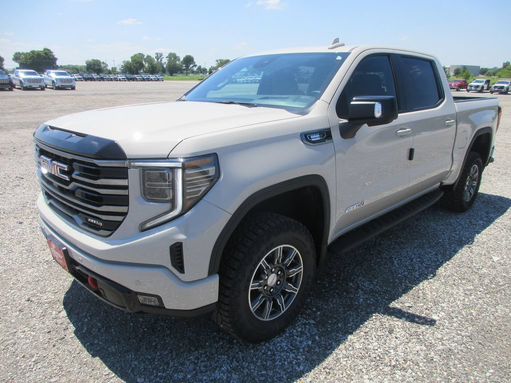 New 2026 GMC Sierra 1500 AT4 w/ AT4 Premium Package AWD/4WD image 12