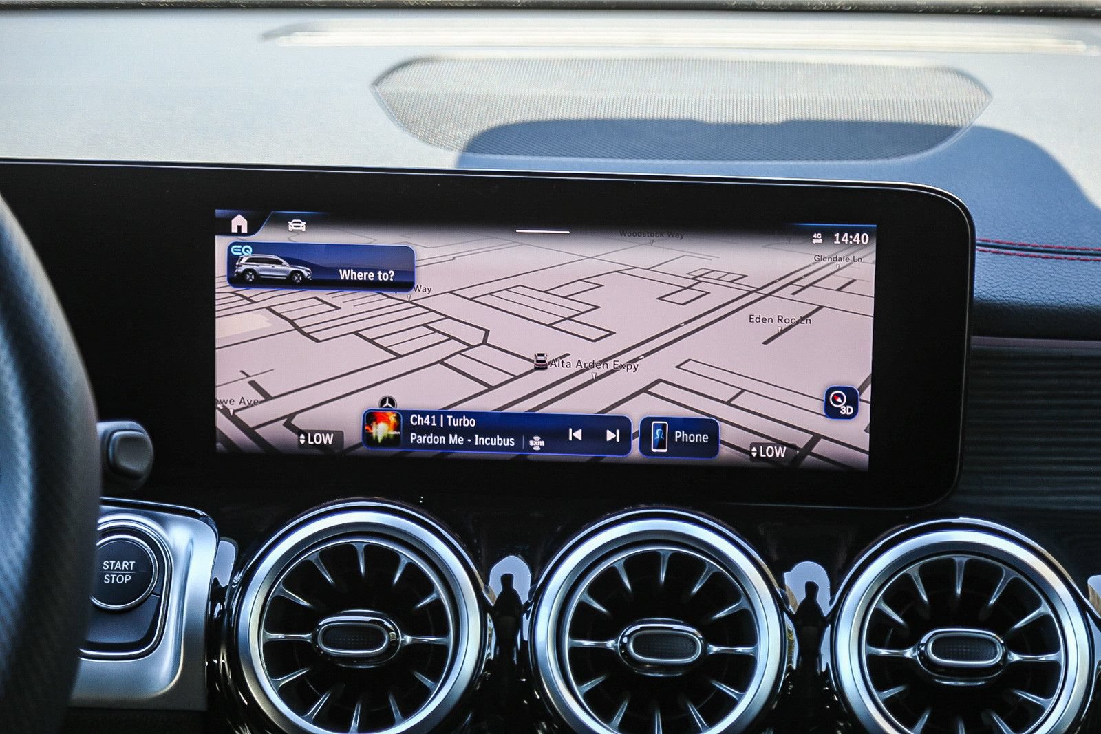 Used 2024 Mercedes-Benz EQB 300 4MATIC image 12