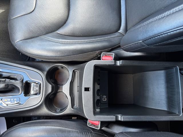 Used 2021 Jeep Cherokee Limited w/ Elite Package image 29