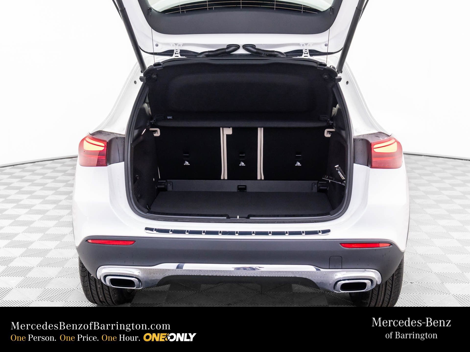 New 2025 Mercedes-Benz GLA 250 4MATIC image 32