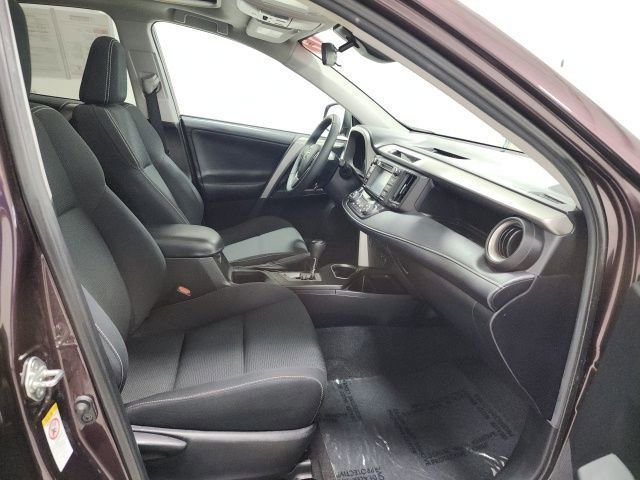 Used 2017 Toyota RAV4 XLE image 15